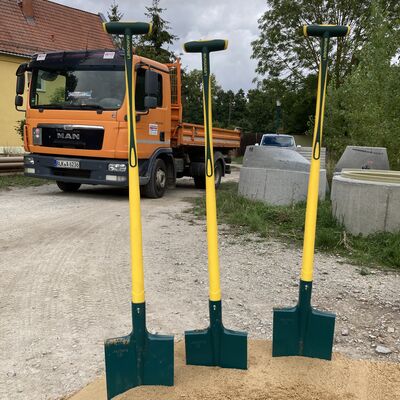 Bild vergr&ouml;&szlig;ern: 1. Spatenstich VBL S�hesten-St��witz